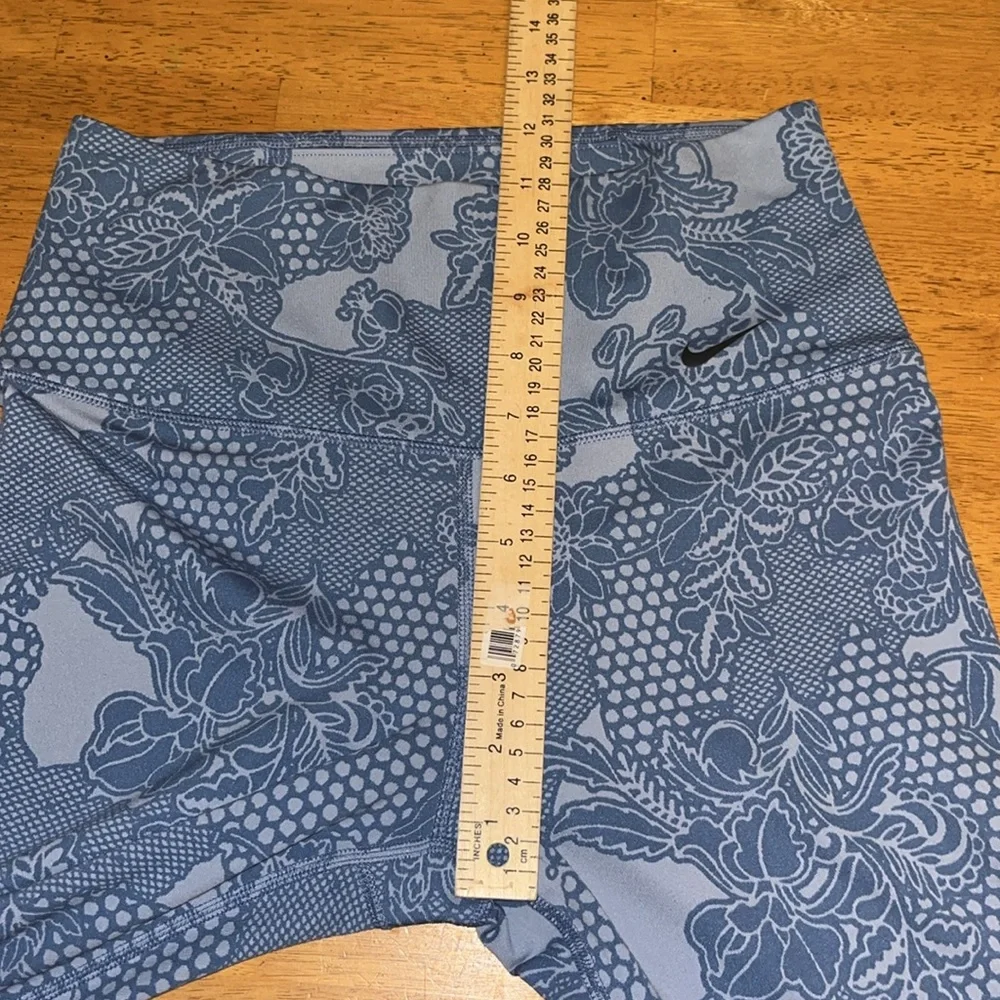 Nike Sculpt Victory Tight Fit Leggings Blue Floral Dri Fit Womens Medium
